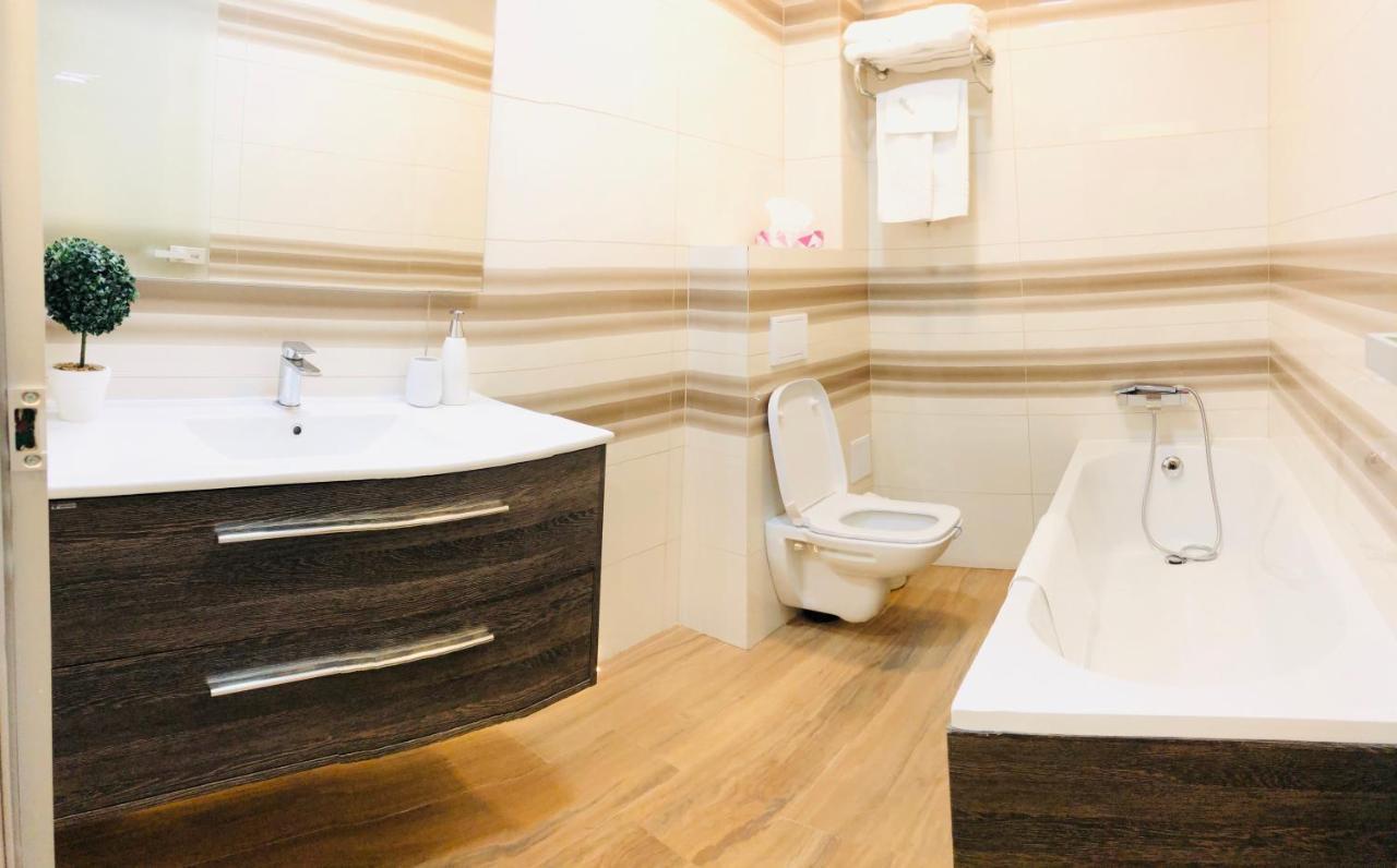 White Tower Mamaia Apartament Екстер'єр фото