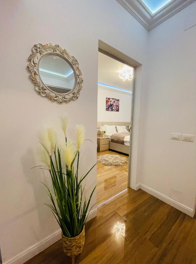 White Tower Mamaia Apartament Екстер'єр фото